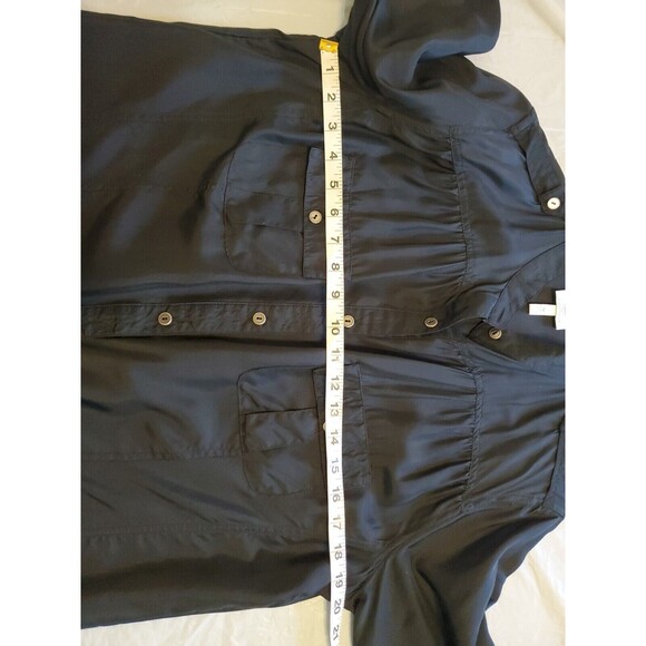 Womens Silk Blouse Sz M Lighweight Button Close Long Sleeve Chest Pocket DG2 - Picture 9 of 11